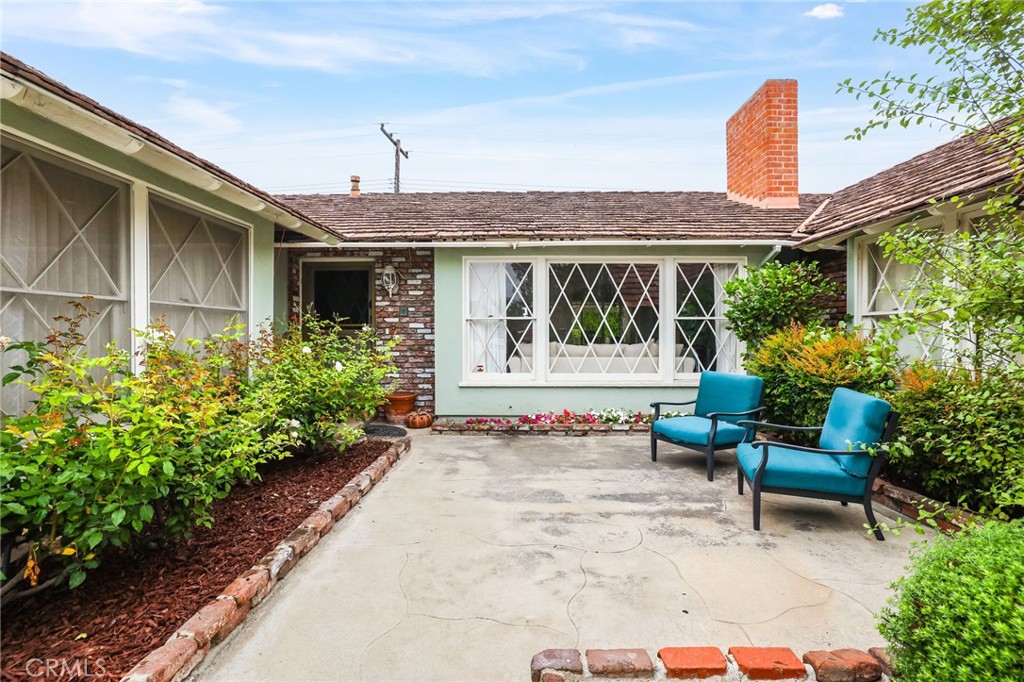 2782 Woodstock Road