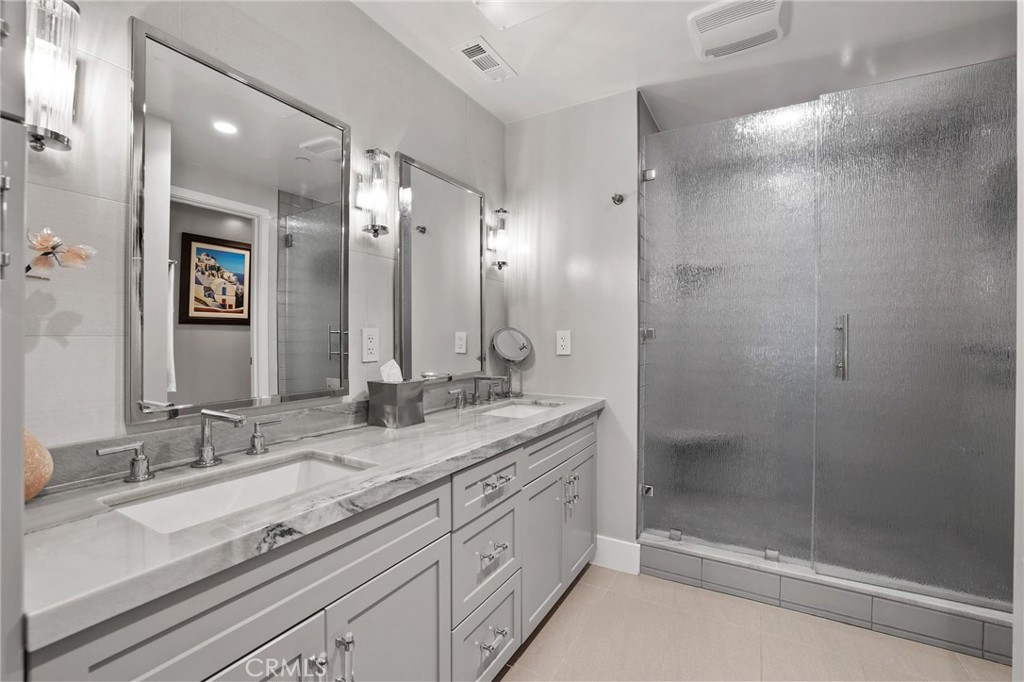 1920 S Pacific Coast Highway