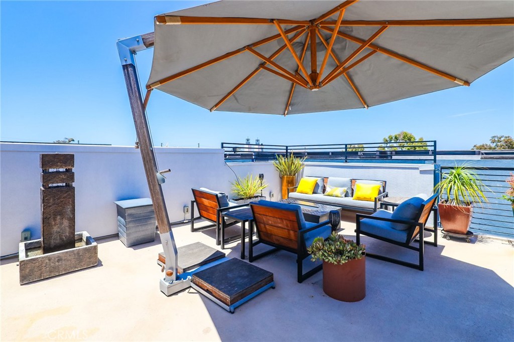 1920 S Pacific Coast Highway