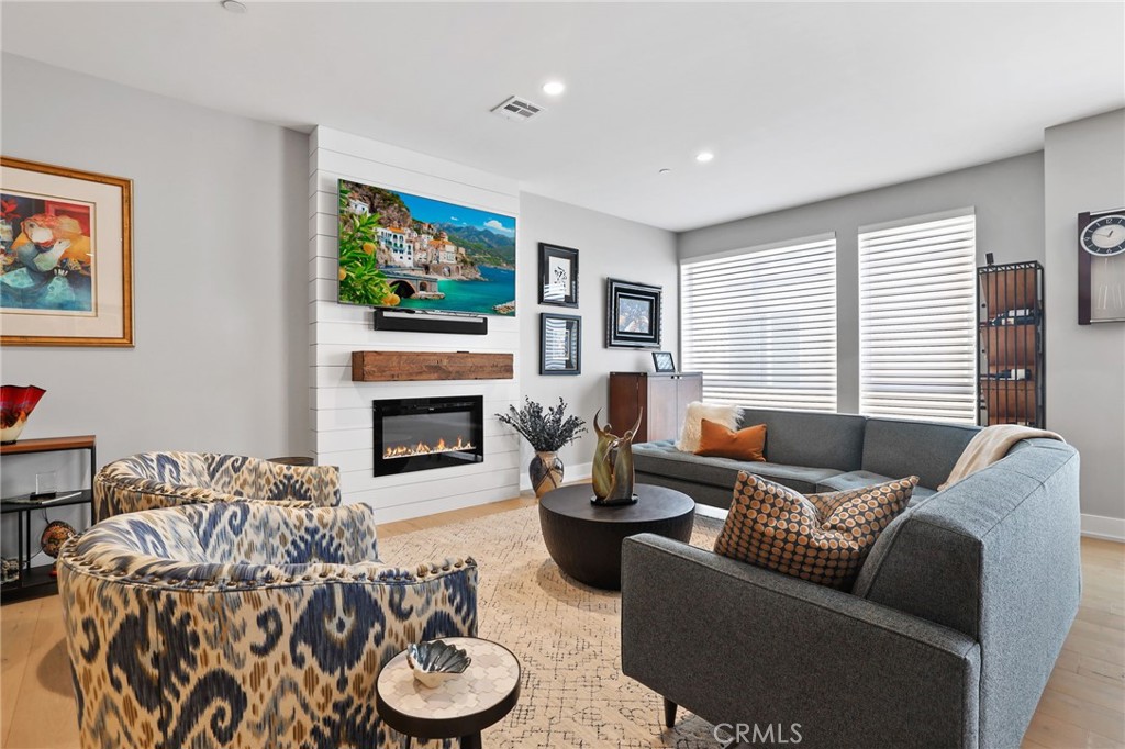 1920 S Pacific Coast Highway