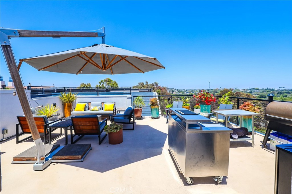 1920 S Pacific Coast Highway