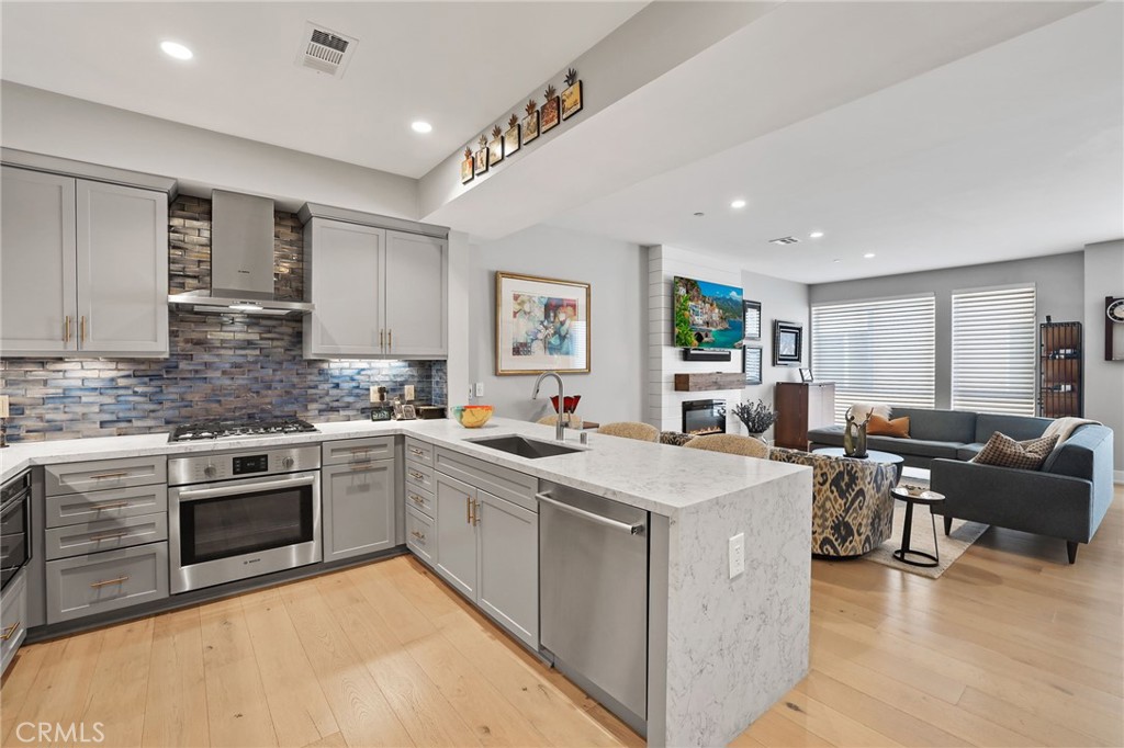 1920 S Pacific Coast Highway