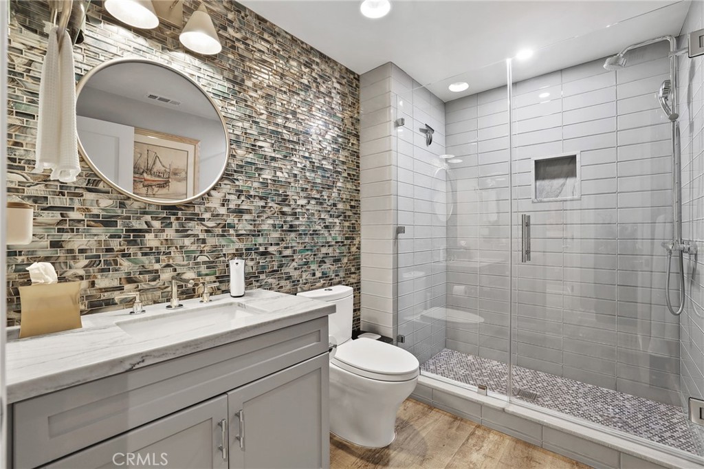 1920 S Pacific Coast Highway