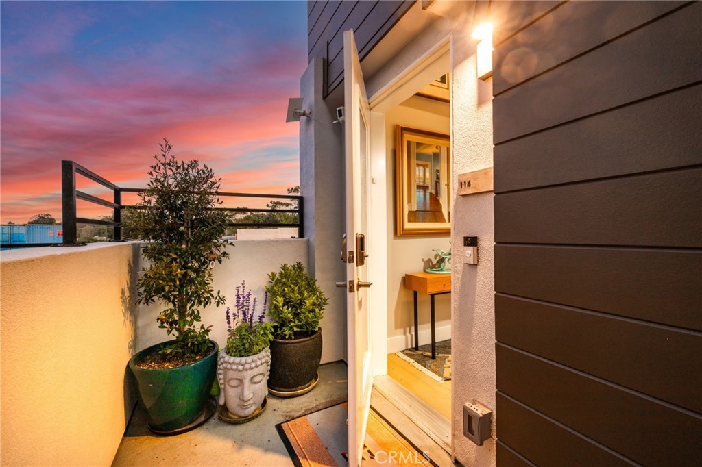 1920 S Pacific Coast Highway