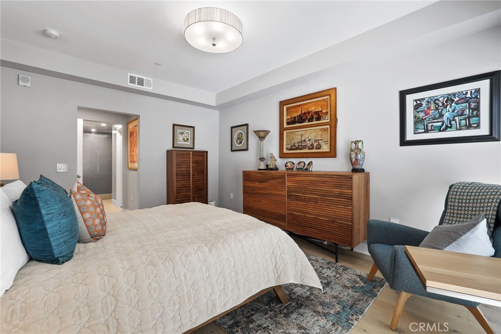 1920 S Pacific Coast Highway