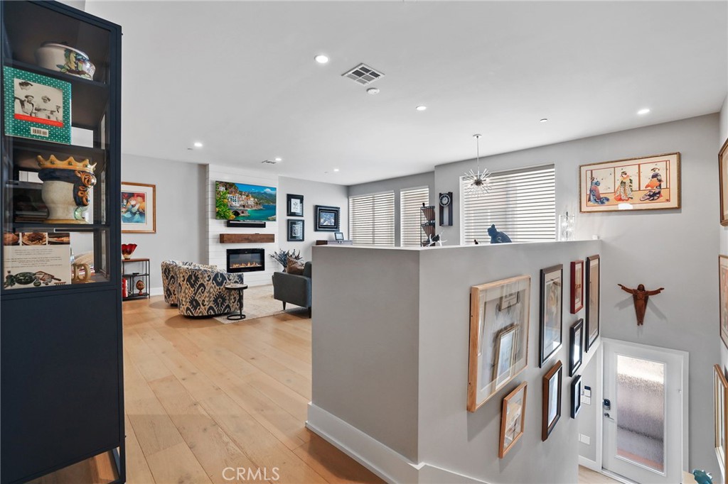 1920 S Pacific Coast Highway