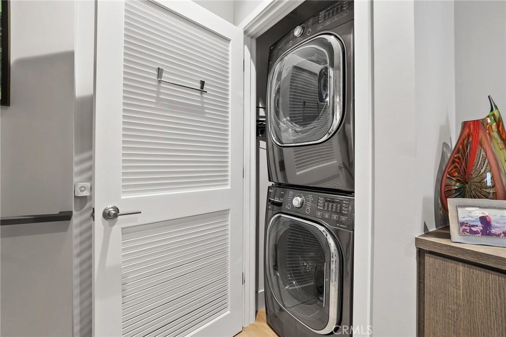 1920 S Pacific Coast Highway