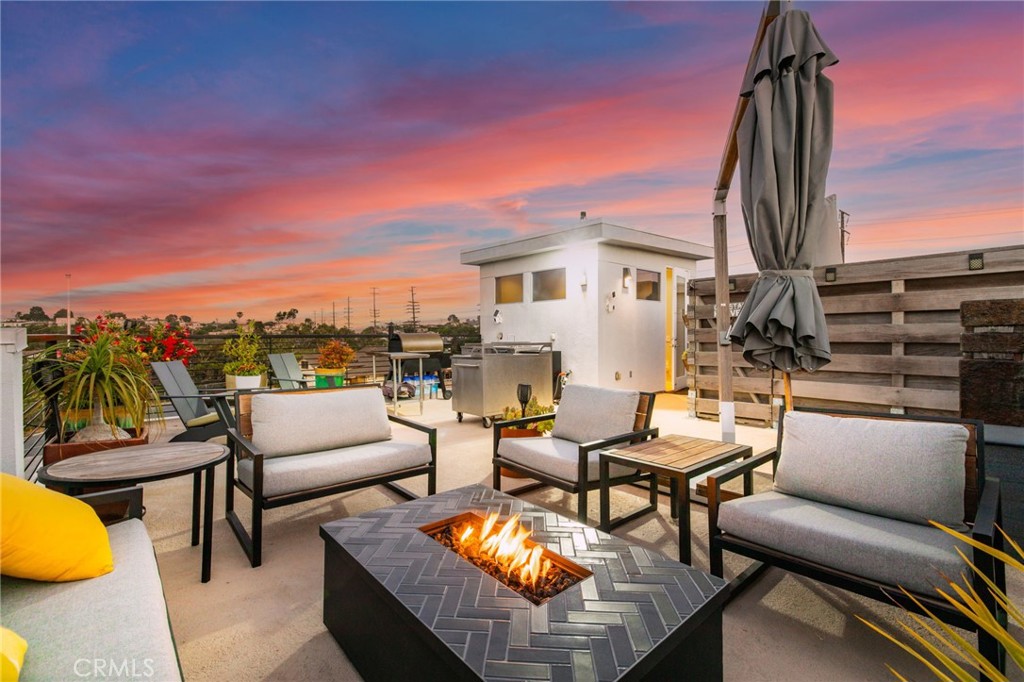 1920 S Pacific Coast Highway