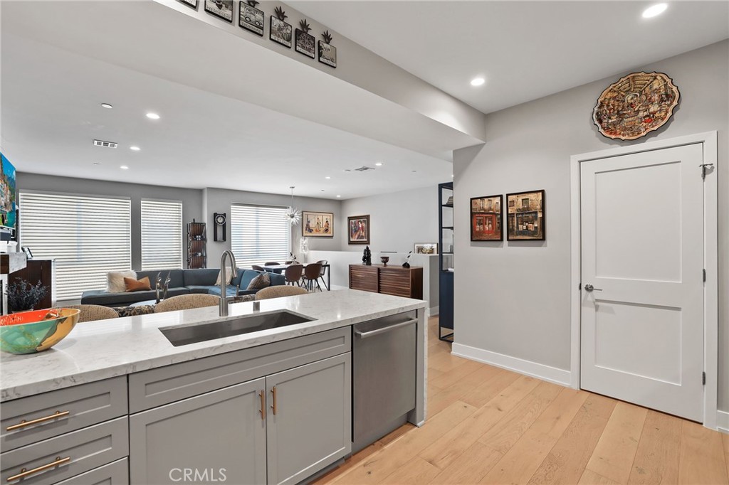 1920 S Pacific Coast Highway