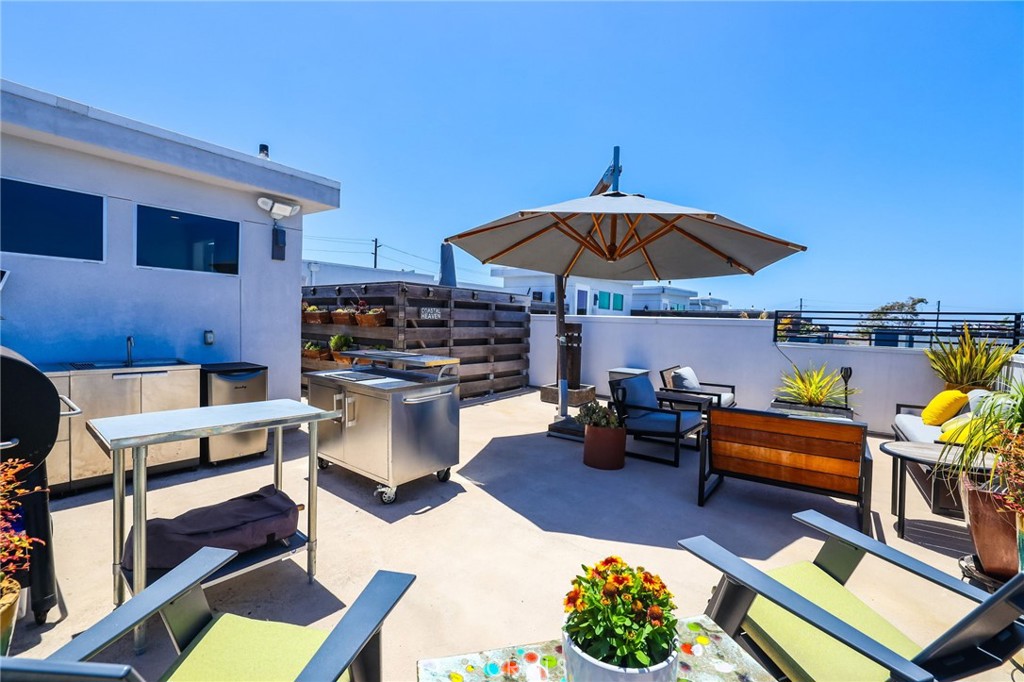 1920 S Pacific Coast Highway