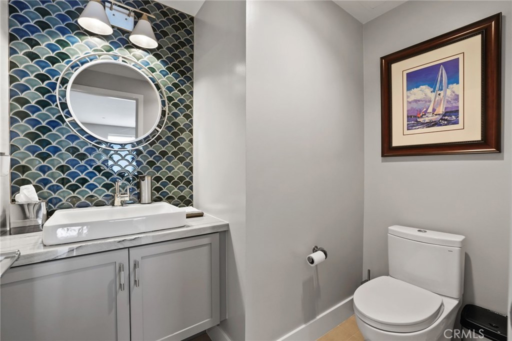 1920 S Pacific Coast Highway