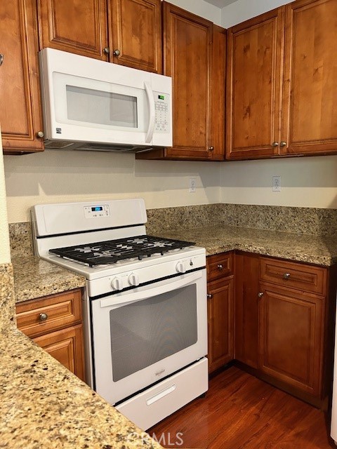 3302 Orangewood