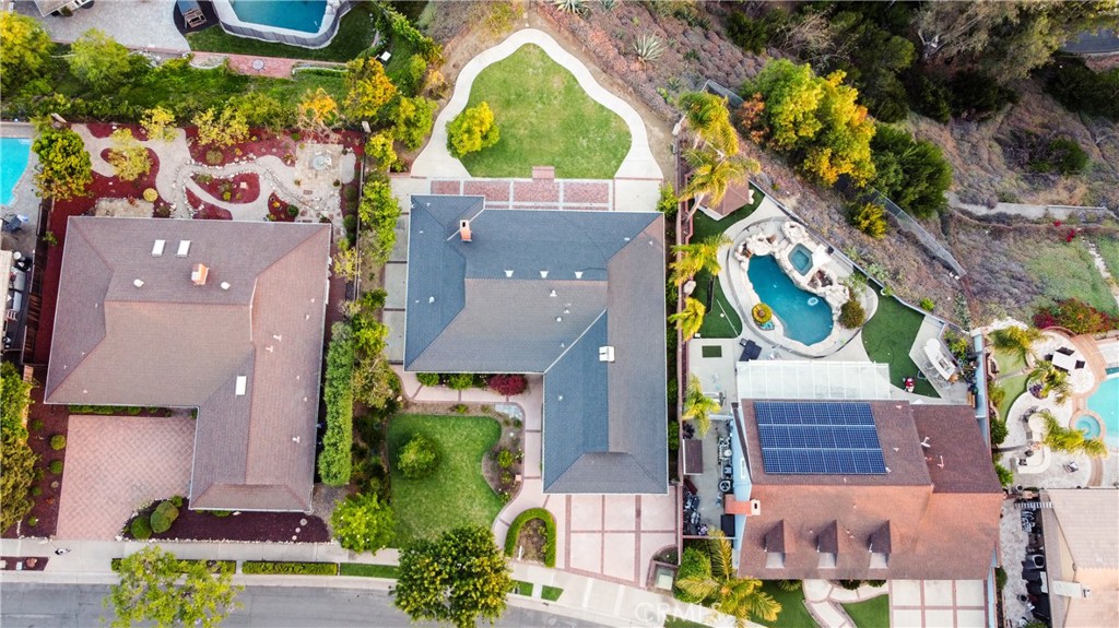 2906 E Marywood Lane