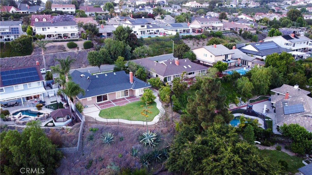 2906 E Marywood Lane