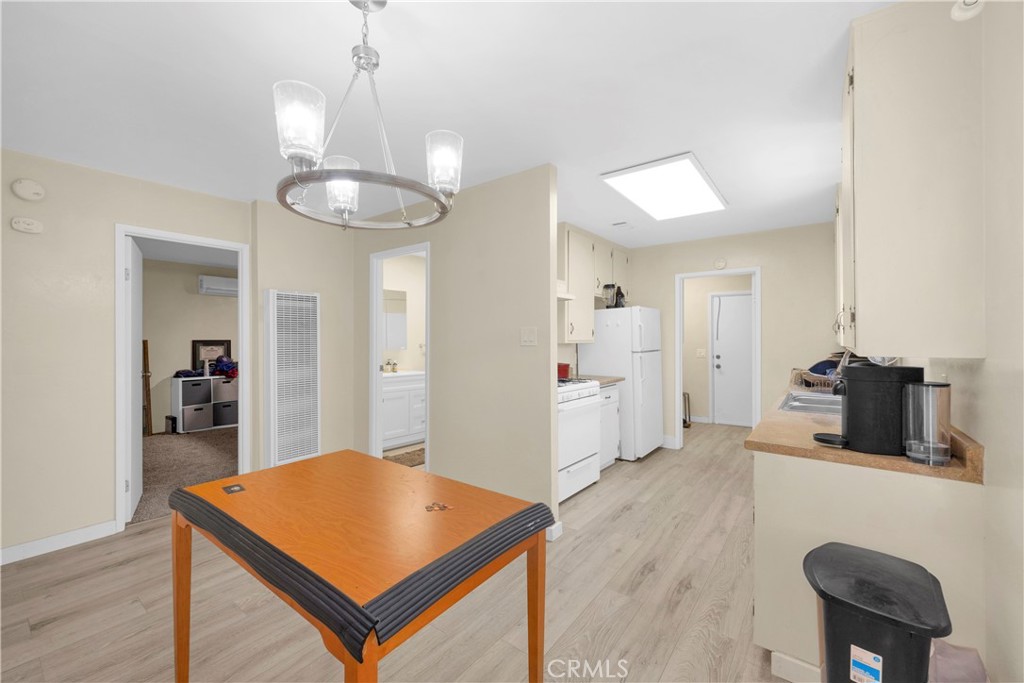 135 S Alfred Street