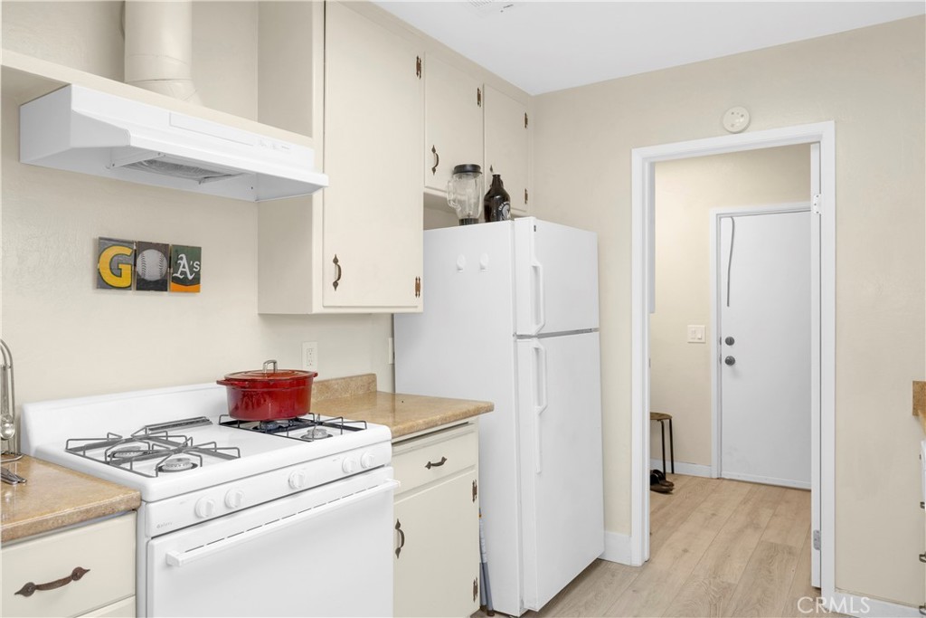 135 S Alfred Street