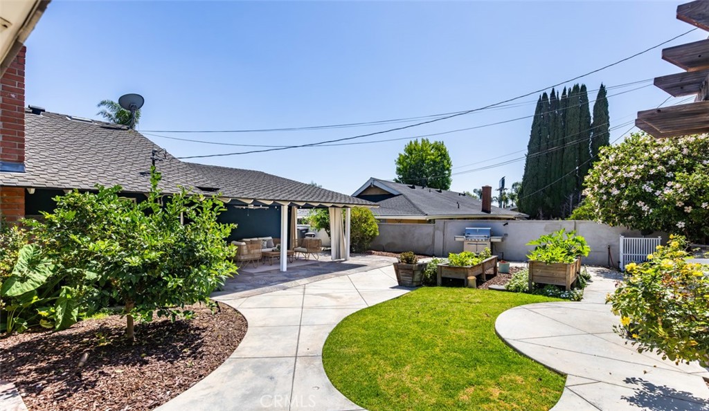 2119 E Denise Avenue