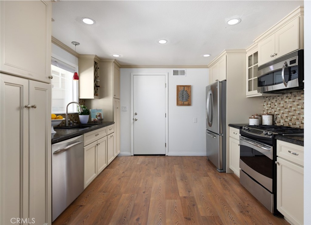 2119 E Denise Avenue