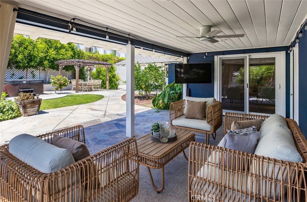 2119 E Denise Avenue