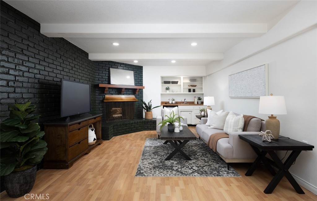 2119 E Denise Avenue