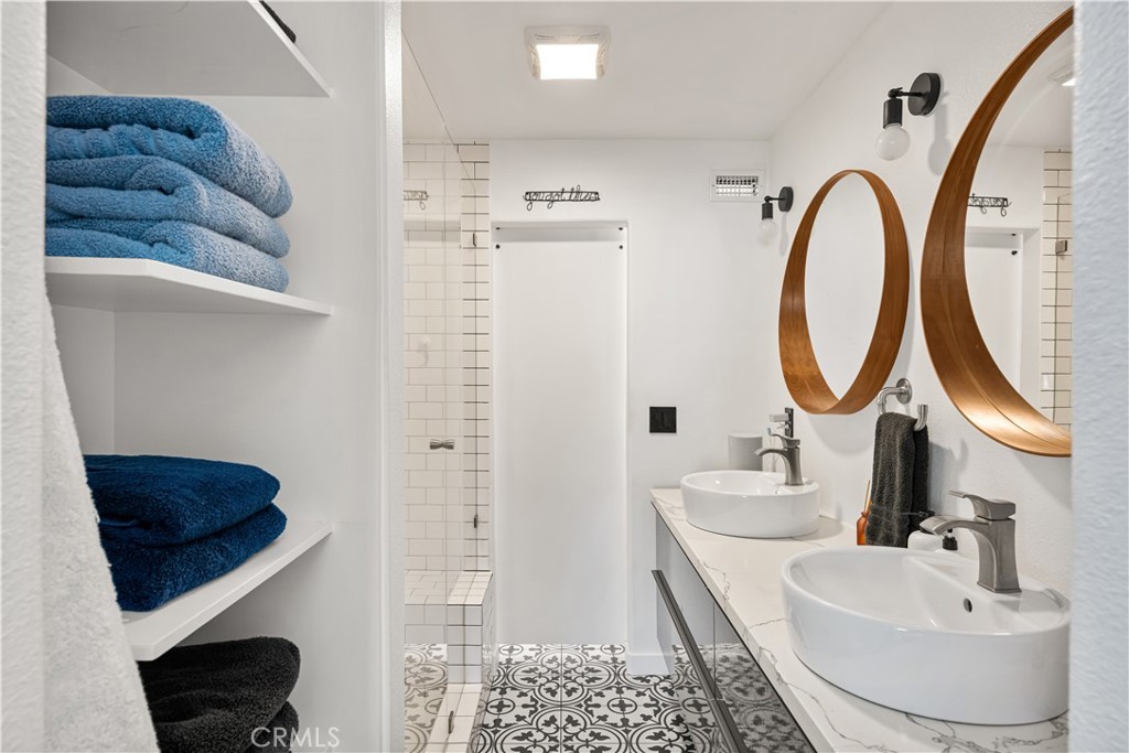 23261 Caminito Andreta 66