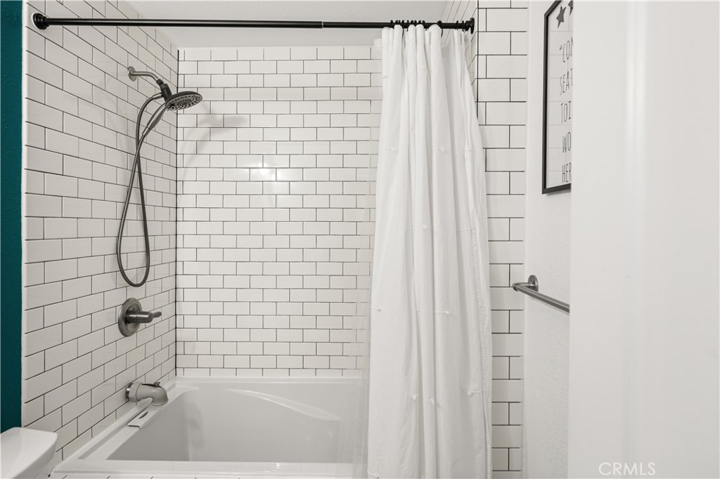 23261 Caminito Andreta 66