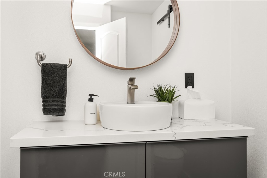 23261 Caminito Andreta 66