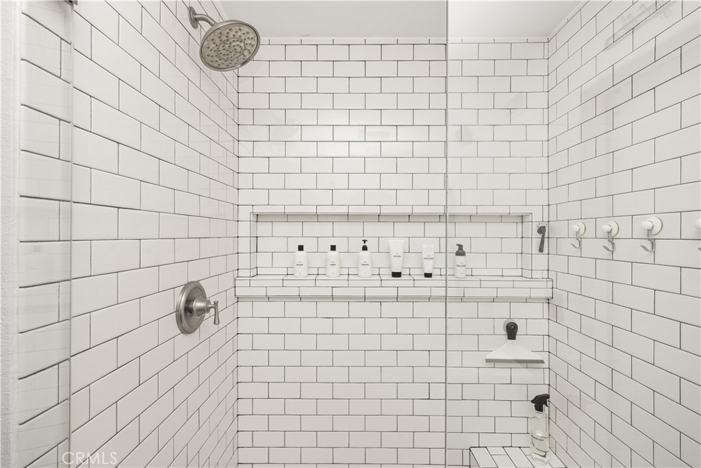 23261 Caminito Andreta 66