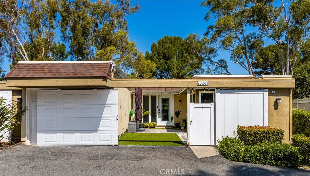 23261 Caminito Andreta 66