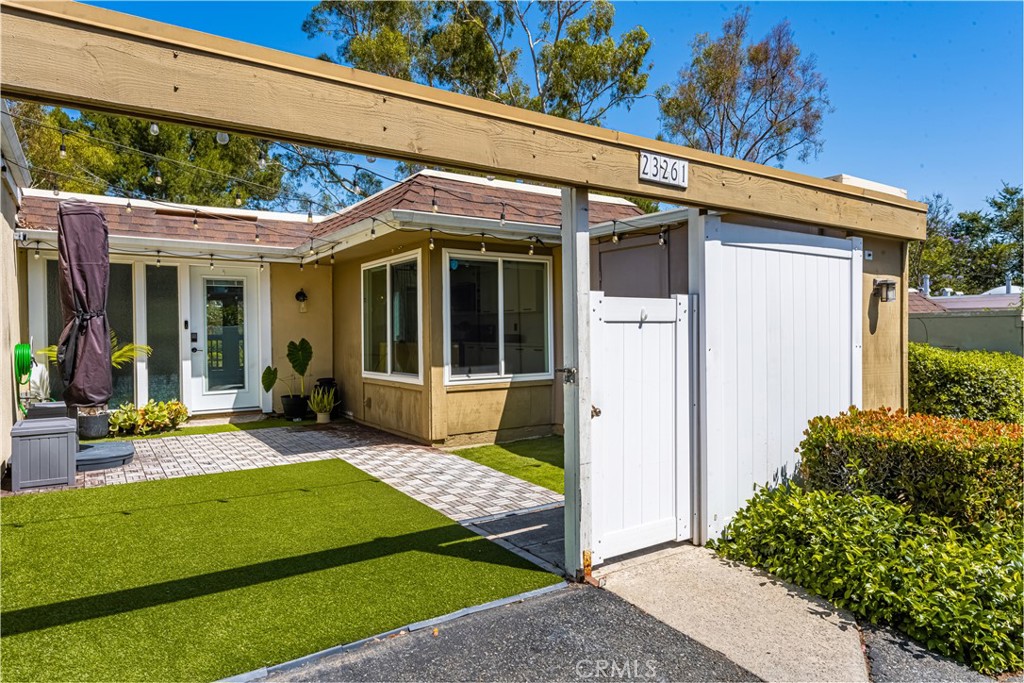 23261 Caminito Andreta 66