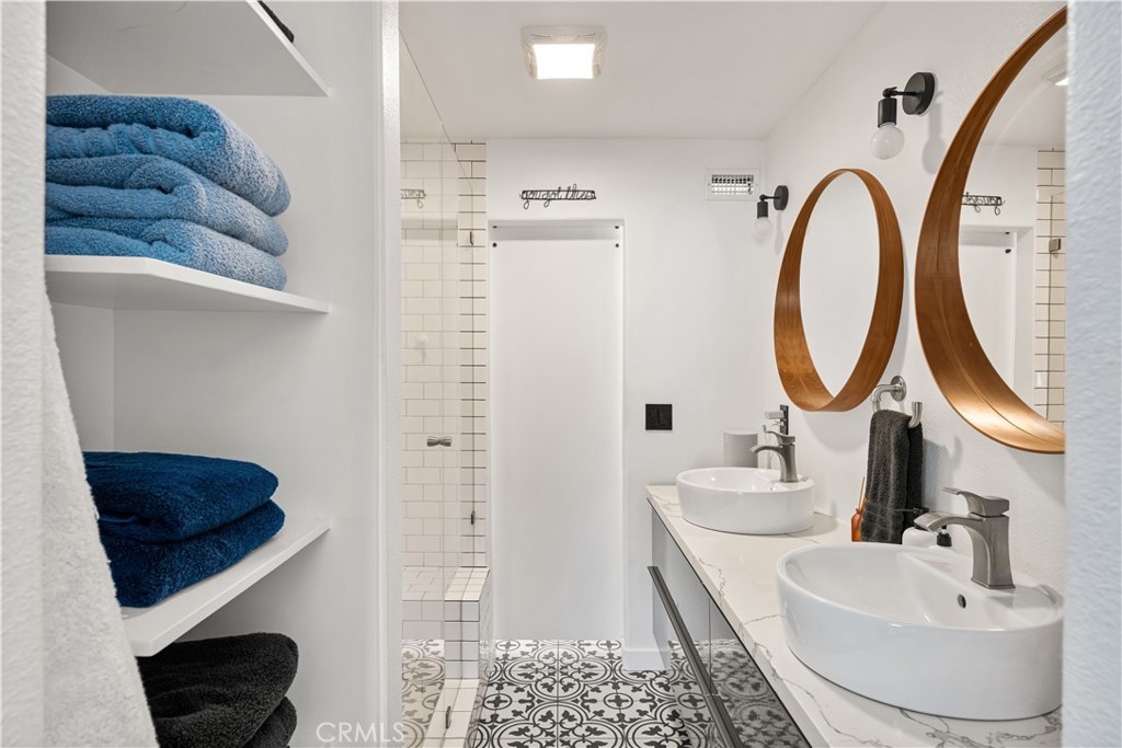 23261 Caminito Andreta 66