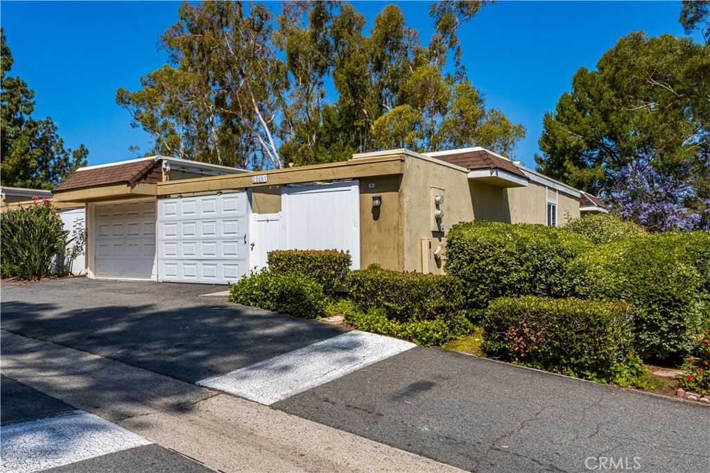 23261 Caminito Andreta 66