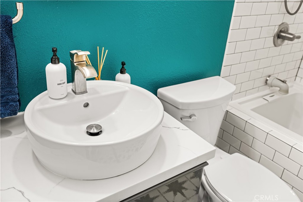 23261 Caminito Andreta 66