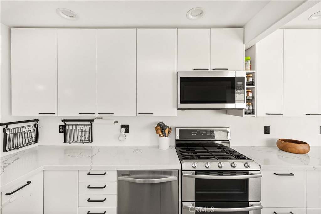 23261 Caminito Andreta 66