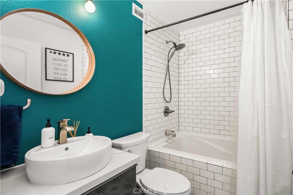 23261 Caminito Andreta 66