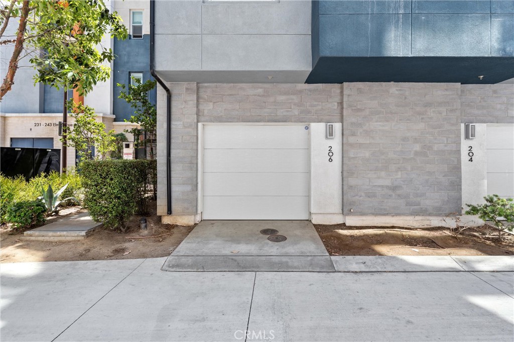 206 Alamo Court