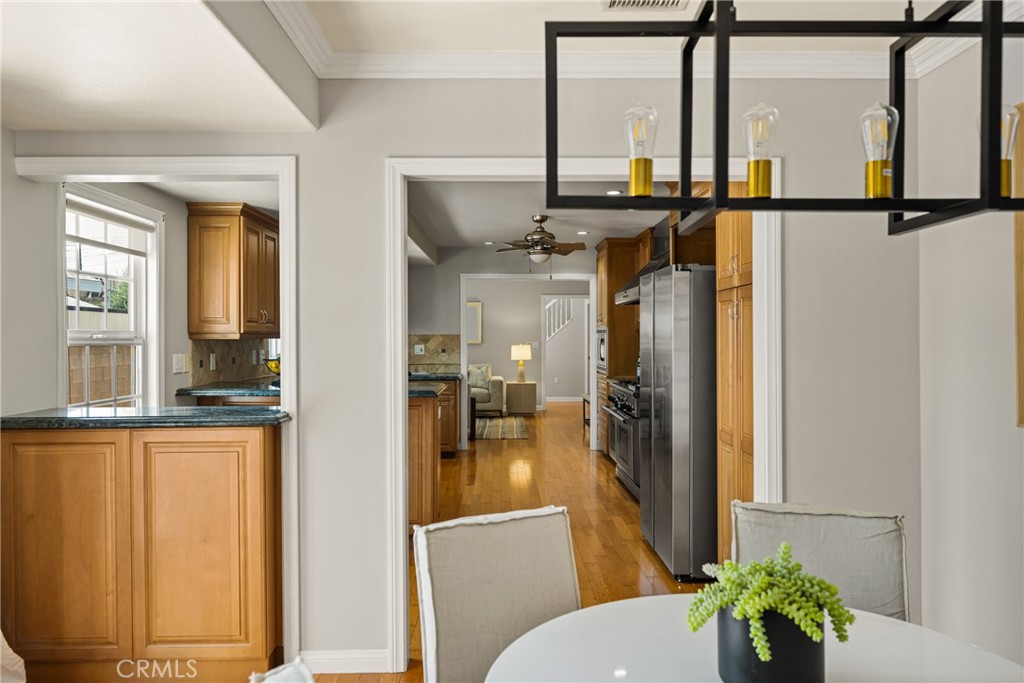 3725 Gardenia Avenue