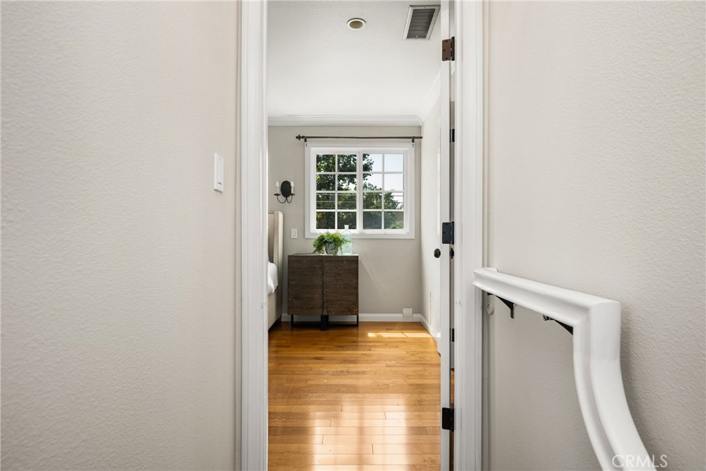 3725 Gardenia Avenue