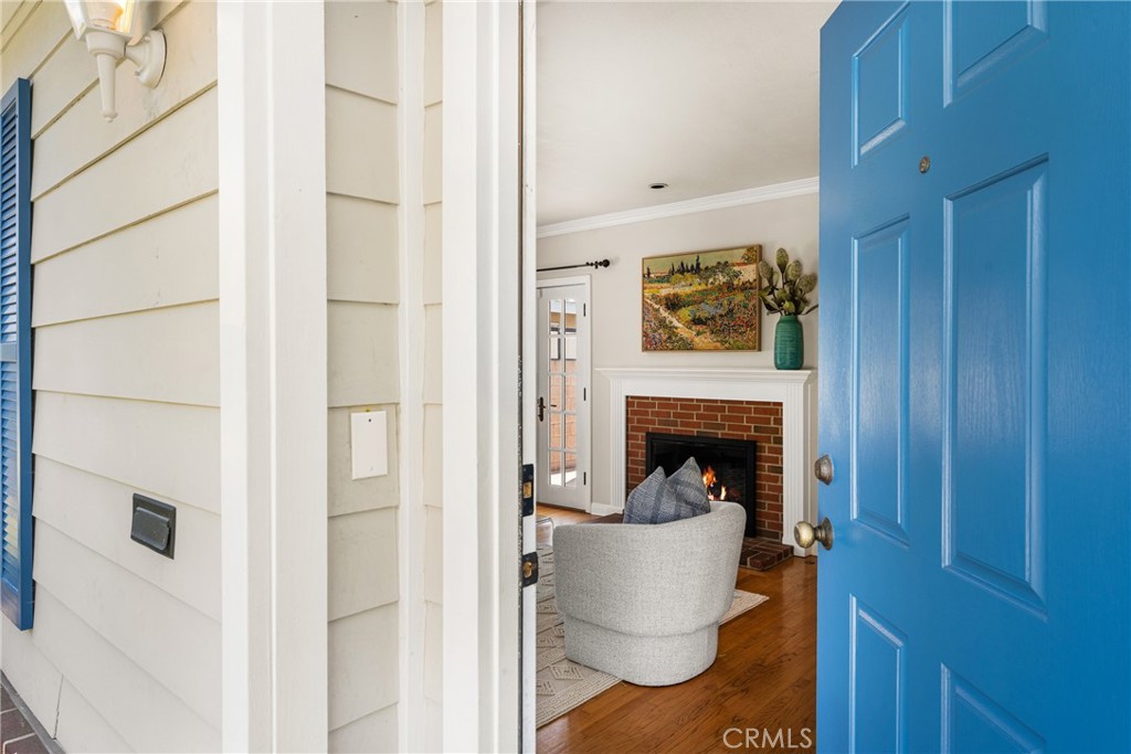 3725 Gardenia Avenue