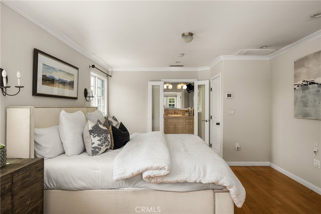 3725 Gardenia Avenue