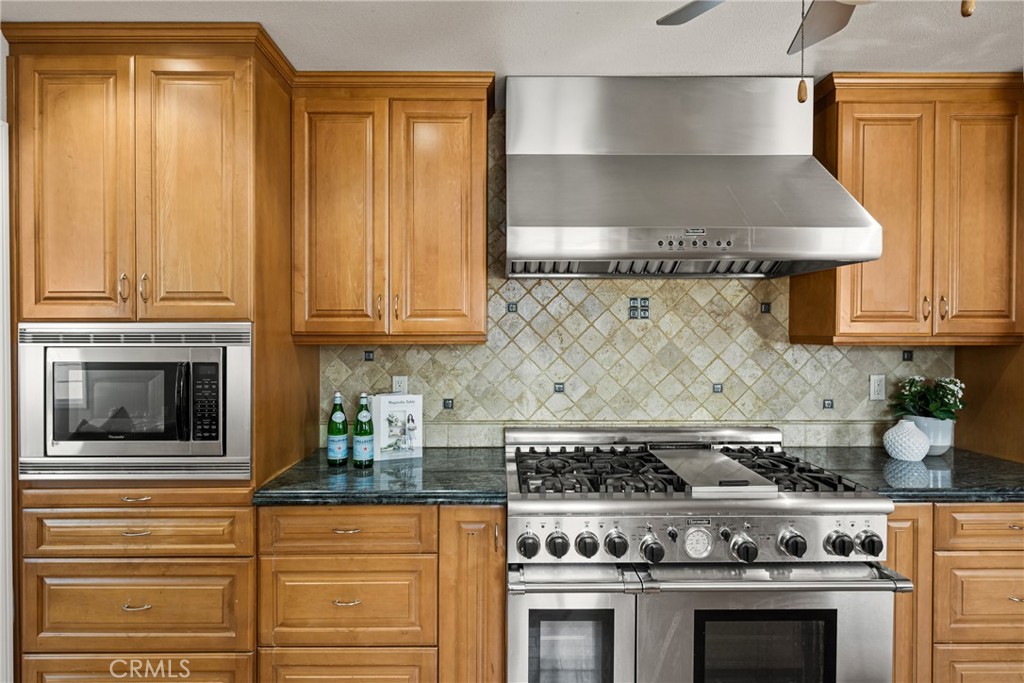 3725 Gardenia Avenue