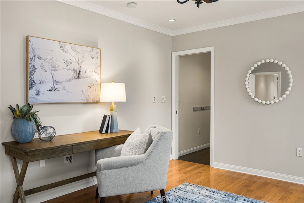 3725 Gardenia Avenue