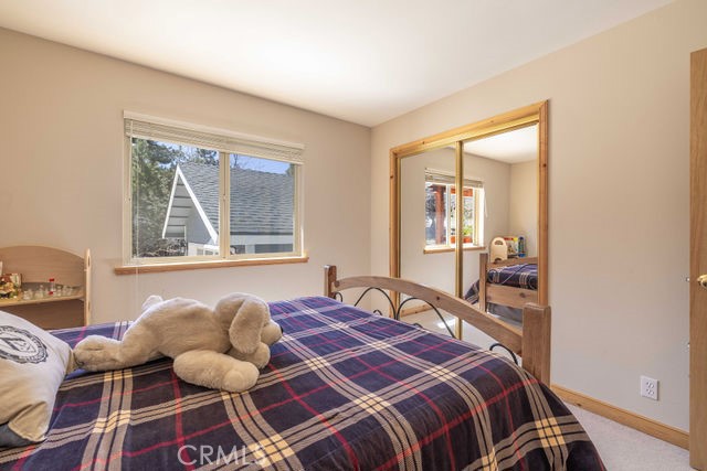 1332 La Crescenta Dr.