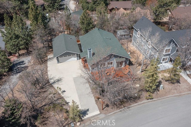 1332 La Crescenta Dr.