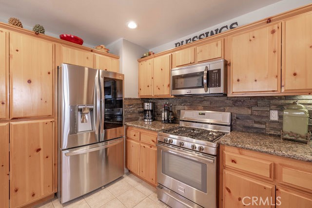 1332 La Crescenta Dr.