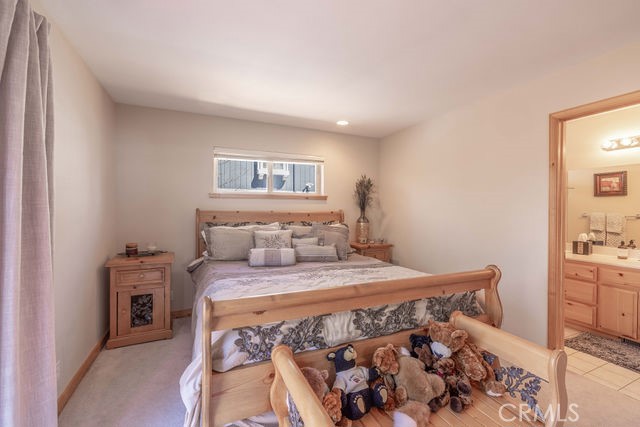 1332 La Crescenta Dr.
