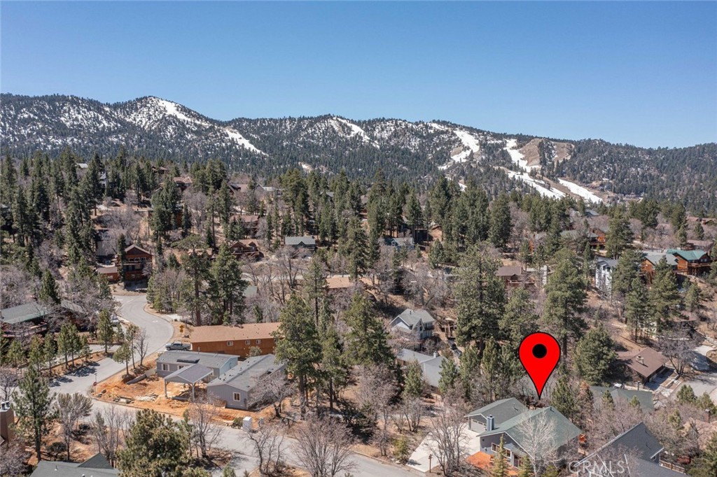 1332 La Crescenta Dr.