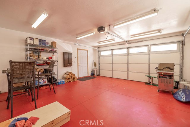 1332 La Crescenta Dr.