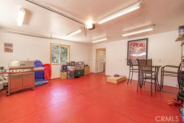 1332 La Crescenta Dr.