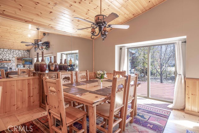 1332 La Crescenta Dr.